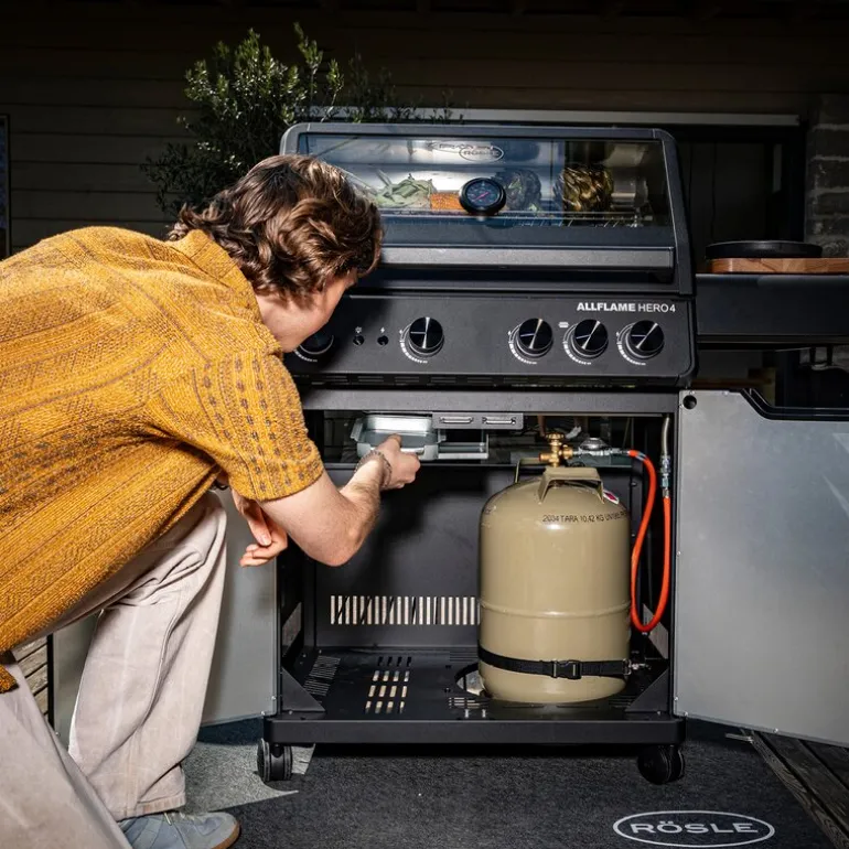 AllFlame Hero 4 gassgrill 21000W svart