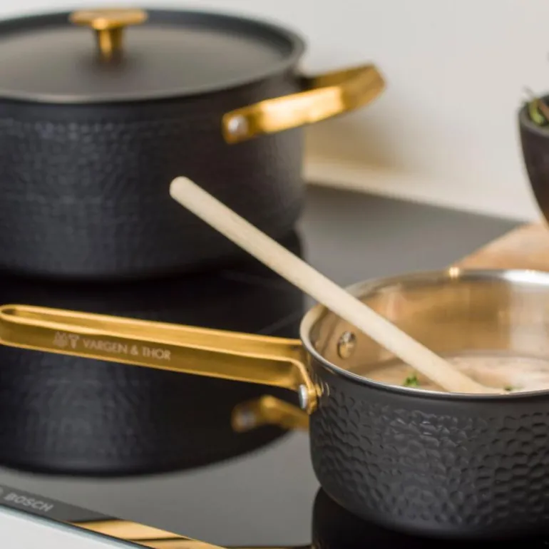 Arvet Viggo kasserolle 1L hamret svart