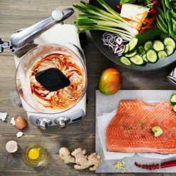 Assistent Original AKM6230CL kjøkkenmaskin lys krem