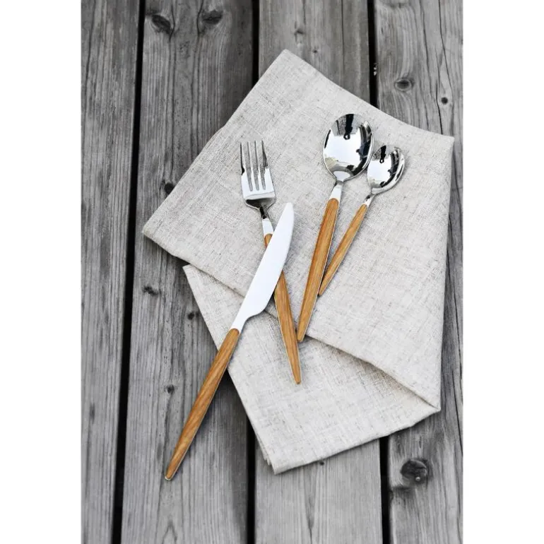 Bestikksett 16 deler eik