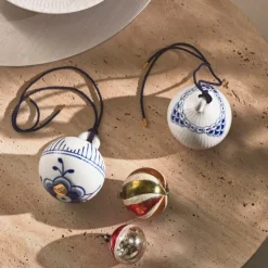 Blå Mega & Prinsesse julekule 9,5 cm 2 stk