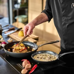 Black Line stekepanne 20 cm svart