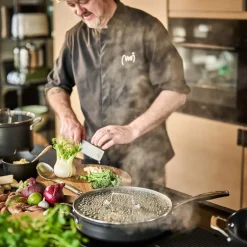 Black Line traktørpanne 30 cm svart