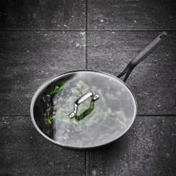 Blue Carbon wok 30,5 cm svart