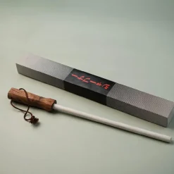 Bryne keramisk slipestav med trehåndtak