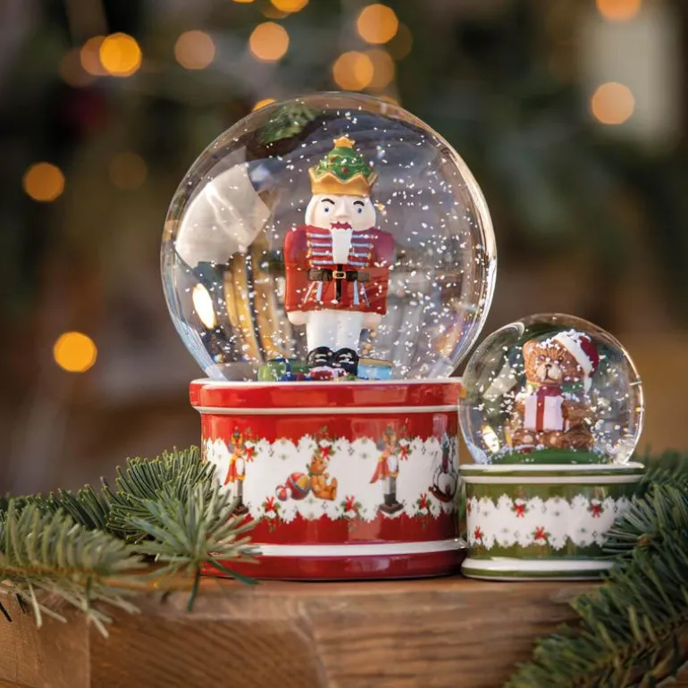 Christmas Toy's snøkule nøtteknekkeren