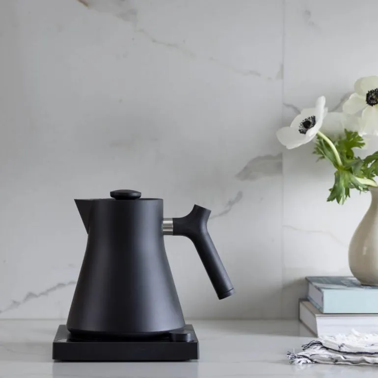 Corvo EKG vannkoker 0,9 L svart