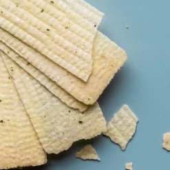 Crispy snack sour cream & onion 75 g