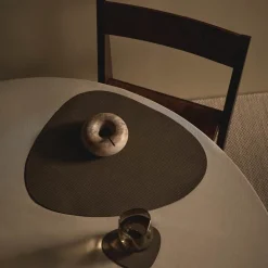 Curve Corduroy spisebrikke 37x44 cm caviar