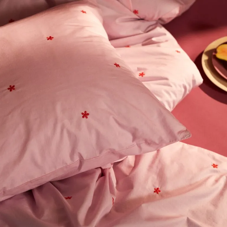 Daisy sengetøy 200x220 cm rosa/rød