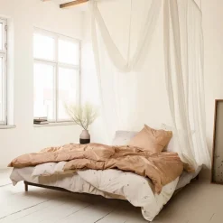 Daisy sengetøy 200x220 cm sand/hvit