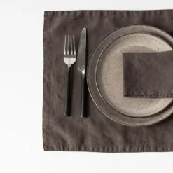 Dekkeunderlag lin 35x50 cm taupe