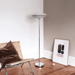 DL45 gulvlampe 146 cm hvit