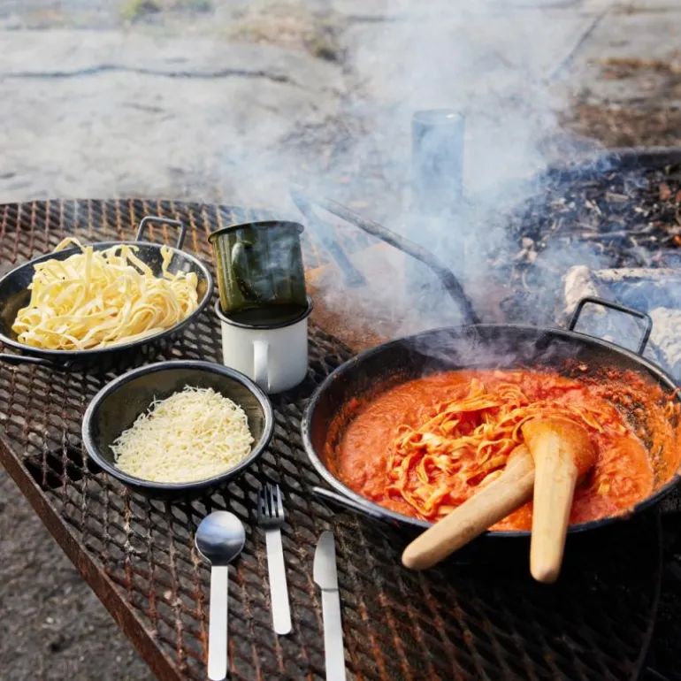 Doris emaljert panne medium svart