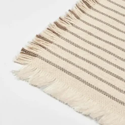 Elouise bordløper 41,5x140 cm offwhite/fungi grey