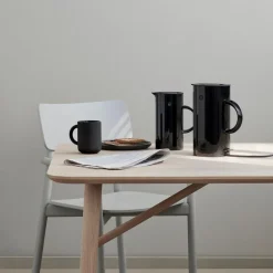 EM77 presskanne 1L svart