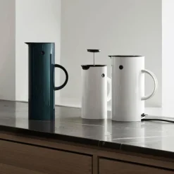 EM77 termokanne 1L svart