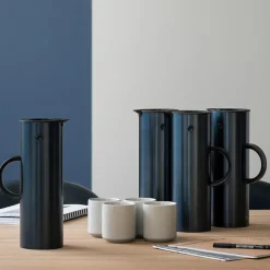 EM77 termokanne 1L svart