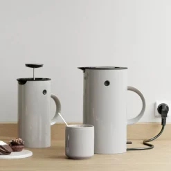 EM77 vannkoker 1,5L lys grå