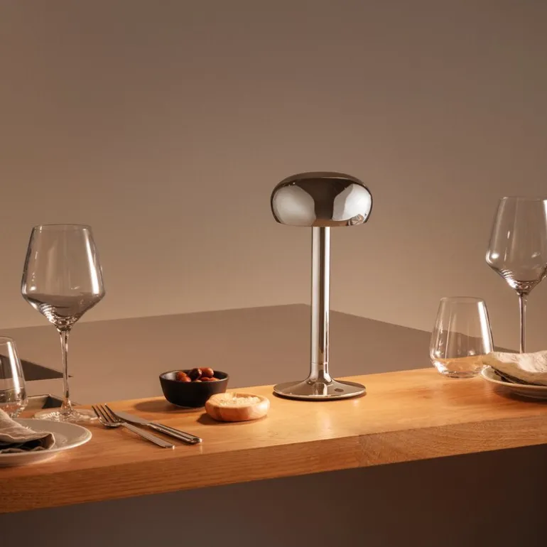 Emendo LED-batterilampe 13x29 cm krom