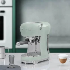 Espressomaskin ECF02 1L pastellgrønn