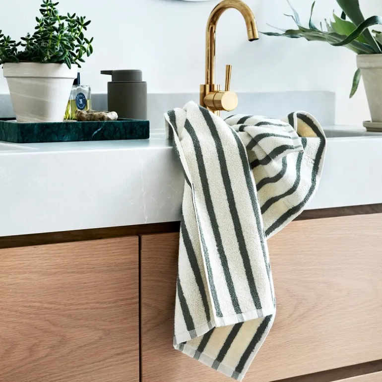 Everyday stripe håndkle 50x90 cm nordisk grønn