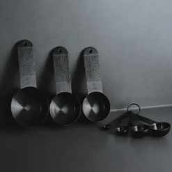 Frost måleskje 7 deler 18 cm svart