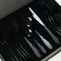 Frost Onyx bestikk 16 deler svart