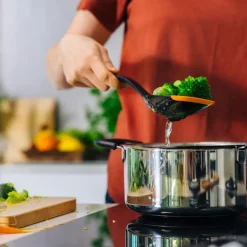 Functional Form perforert skje