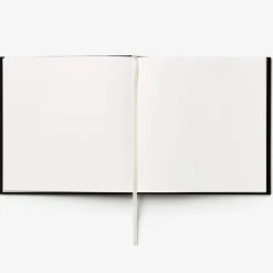 Gjestebok svart/hvit