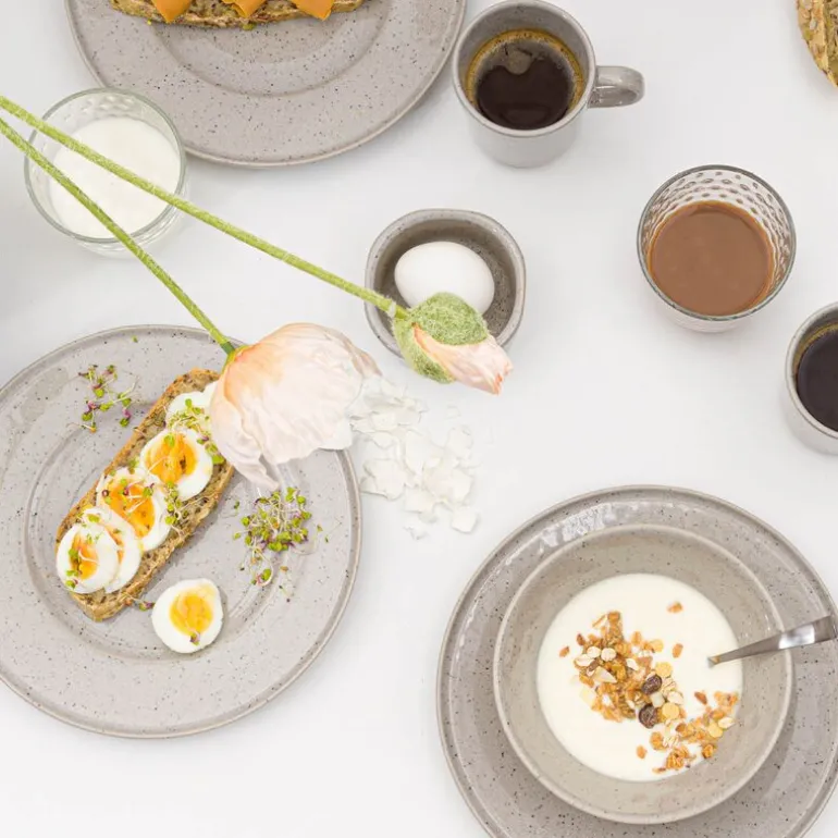 Granite White tallerken 23 cm lys grå