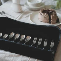 Hardanger bestikkpose for 12 dessertdeler