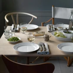 Hvit Riflet Halvblonde ovalt fat 36,5 cm