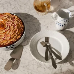 Hvit Riflet Halvblonde tallerken 19 cm