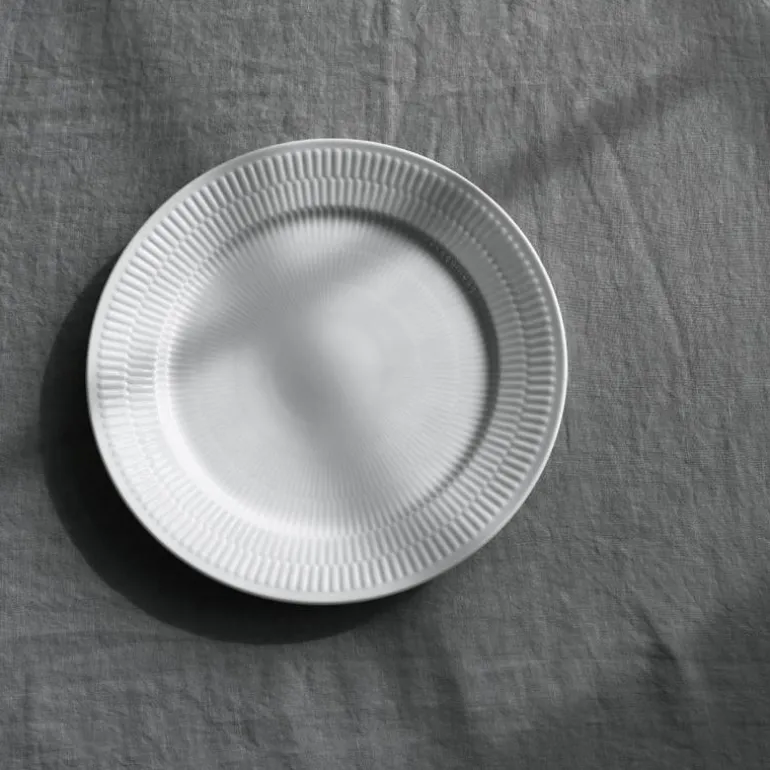 Hvit Riflet tallerken 27 cm