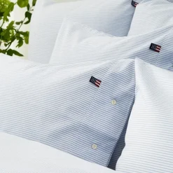 Icons pinpoint sengetøy 140x200 cm blå/hvit