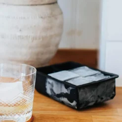 Ijs isbiter XL 5x5 cm svart