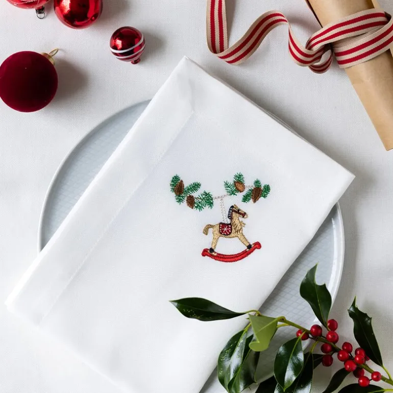 Juleserviett i stoff med gyngehest 50x50 cm
