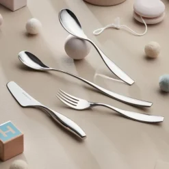 Julie barnebestikk 4 deler