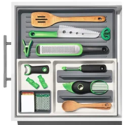 Justerbar skuffeinnsats