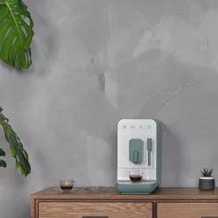 Kaffemaskin BCC12 1,4L m/melkeskummer smaragdgrønn
