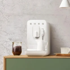 Kaffemaskin BCC12 1,4L m/melkeskummer hvit