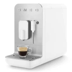 Kaffemaskin BCC12 1,4L m/melkeskummer hvit