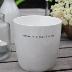 Krus coffee is a hug 30 cl hvit