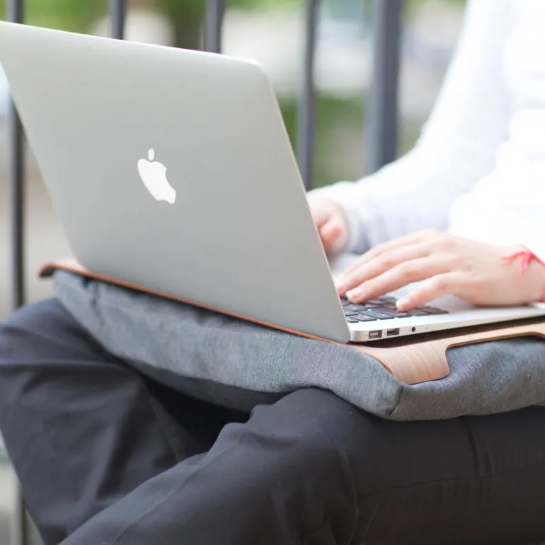 Laptray knebrett anti-slip 43x23 cm valnøtt/grå