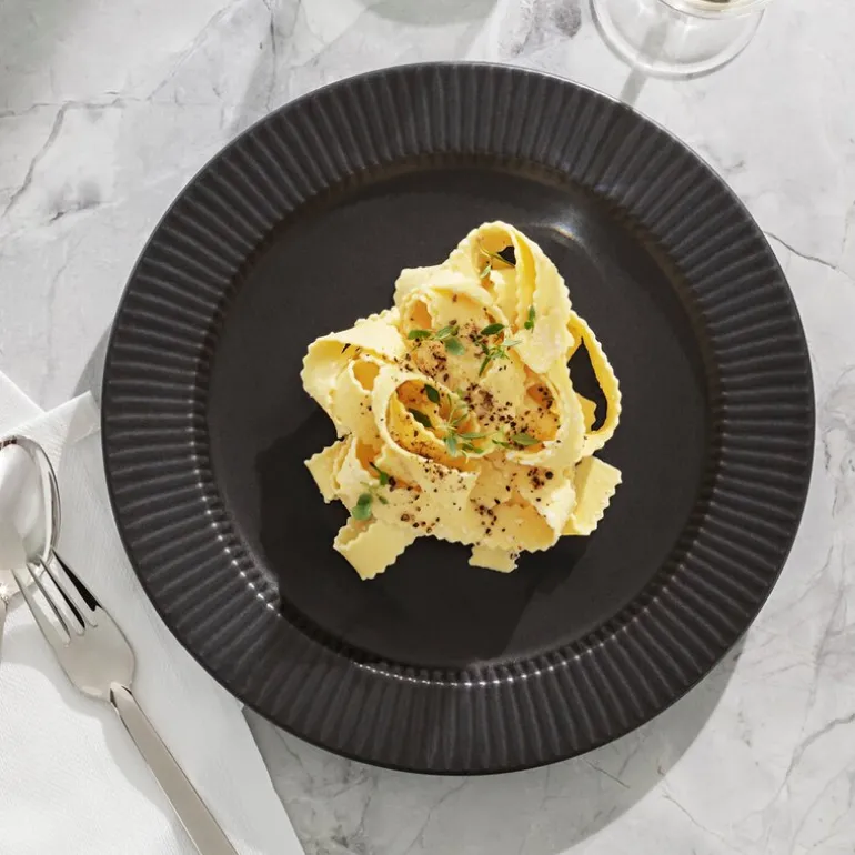 Legio Nova tallerken 25 cm svart