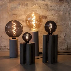 Legna bordlampe 28 cm gråbeiset