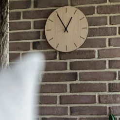 Light Oak veggklokke 38 cm lys eik m/svart viser