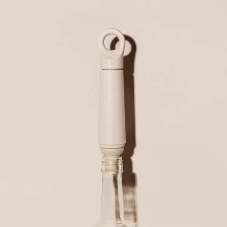 Loop wine saver sand