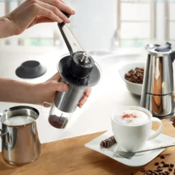 Lorenzo manuell kaffekvern stål/svart